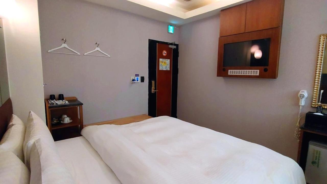 Jin Yong Quan Spa Hotspring Resort Wanli Exterior foto